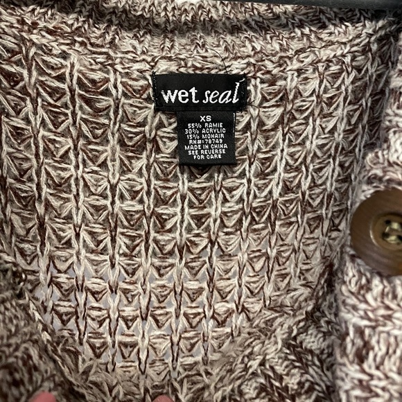 Brown and white long sweater - Picture 3 of 3